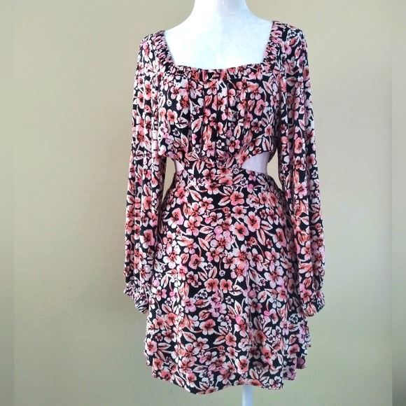 Free People Dresses & Skirts - Free People Dress Women's size M